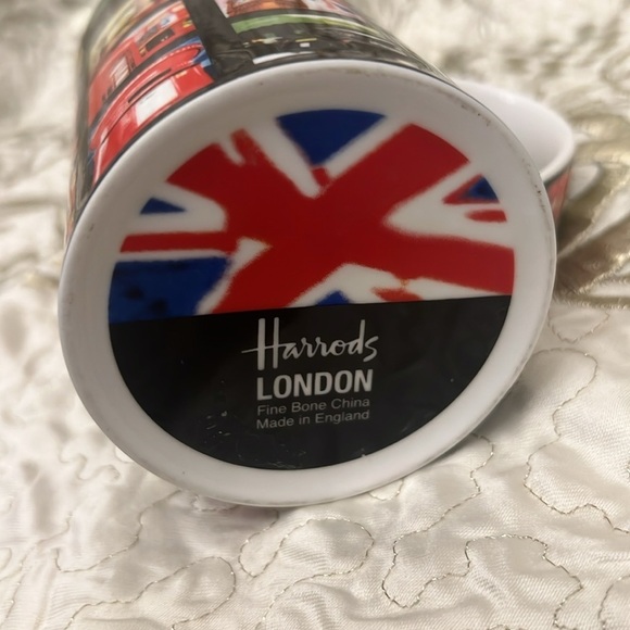 Harrods - exclusive flag design - Picture 5 of 5